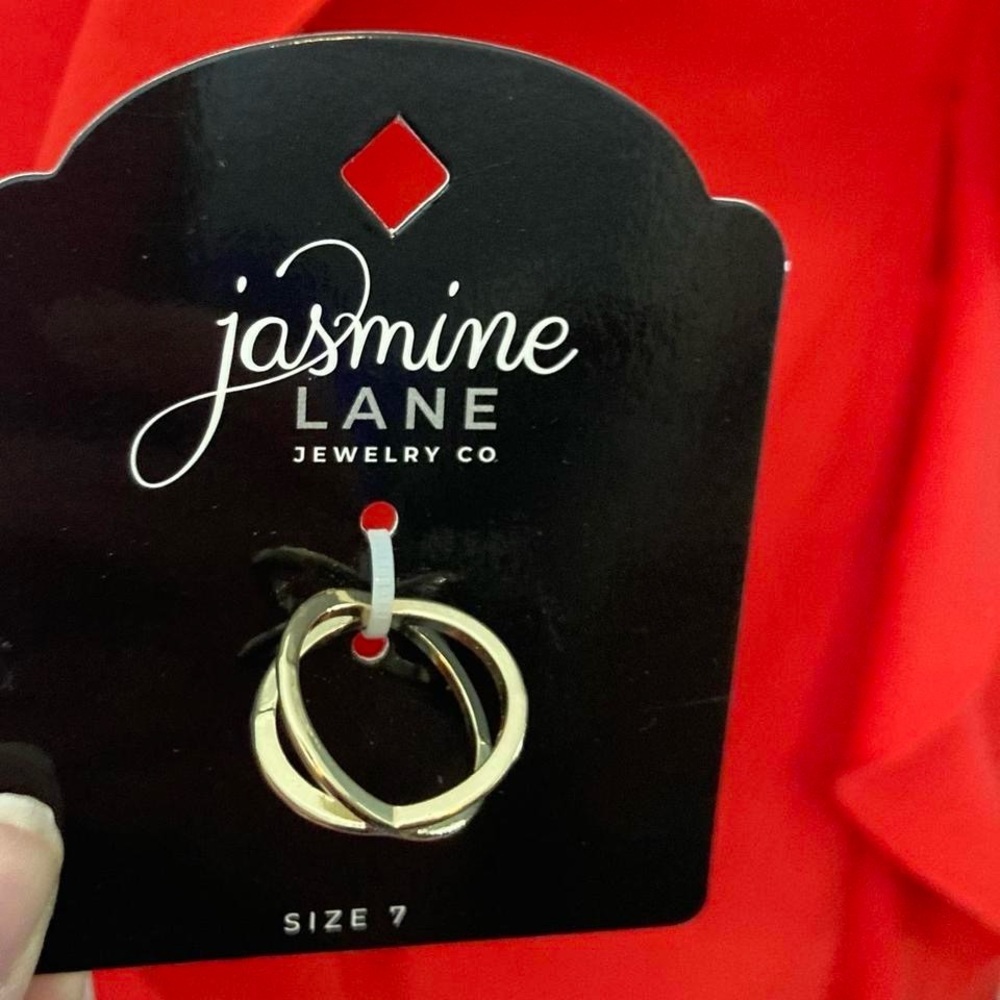 Jasmine Lane gold tone interlocking ring #rings size 7 NWT